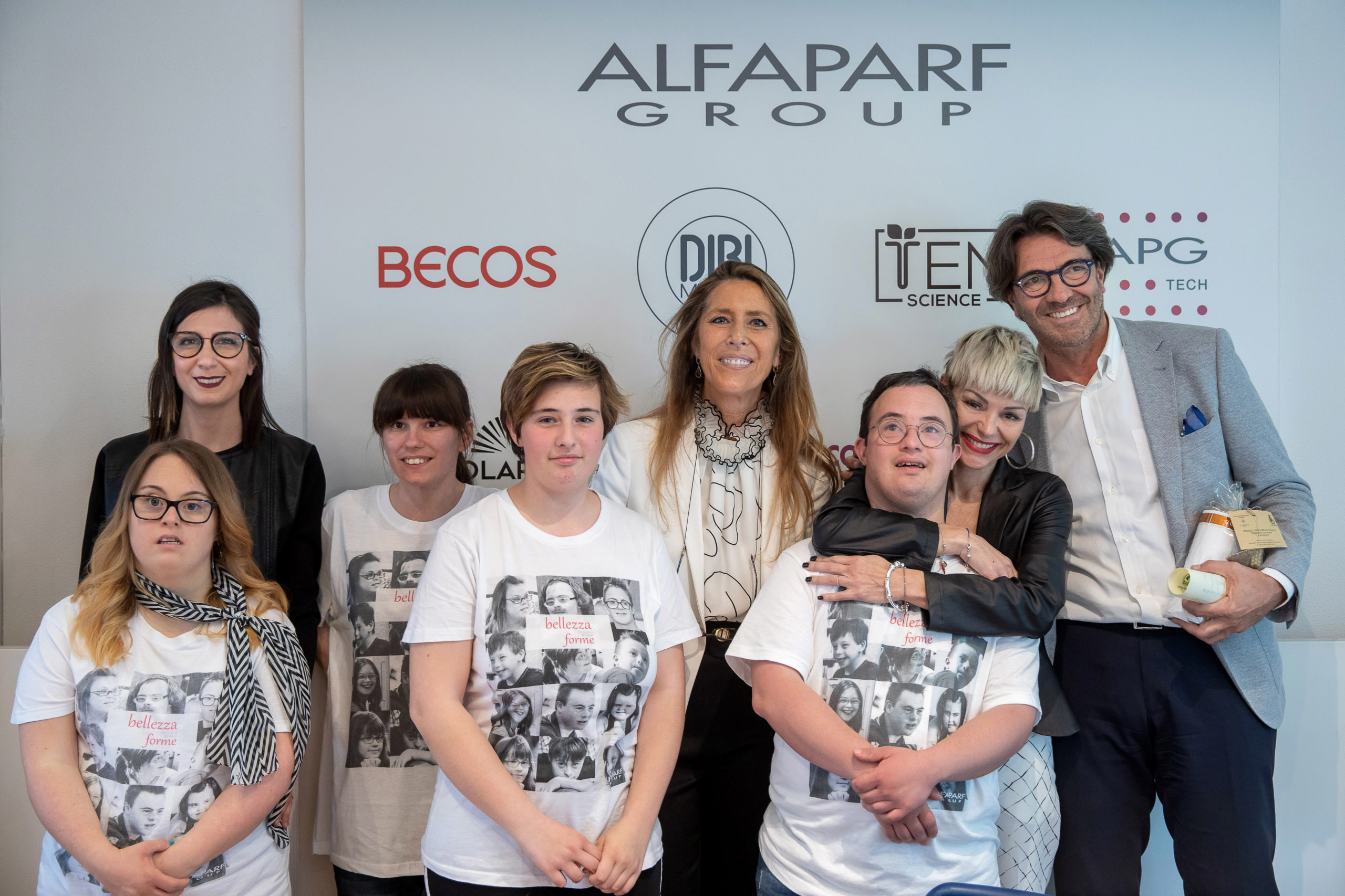 ALFAPARF GROUP CONSEGNA I DIPLOMI “SPECIALI”