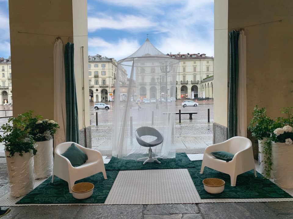 MISURE ANTI COVID? TAGLIO E PIEGA SOTTO I PORTICI!