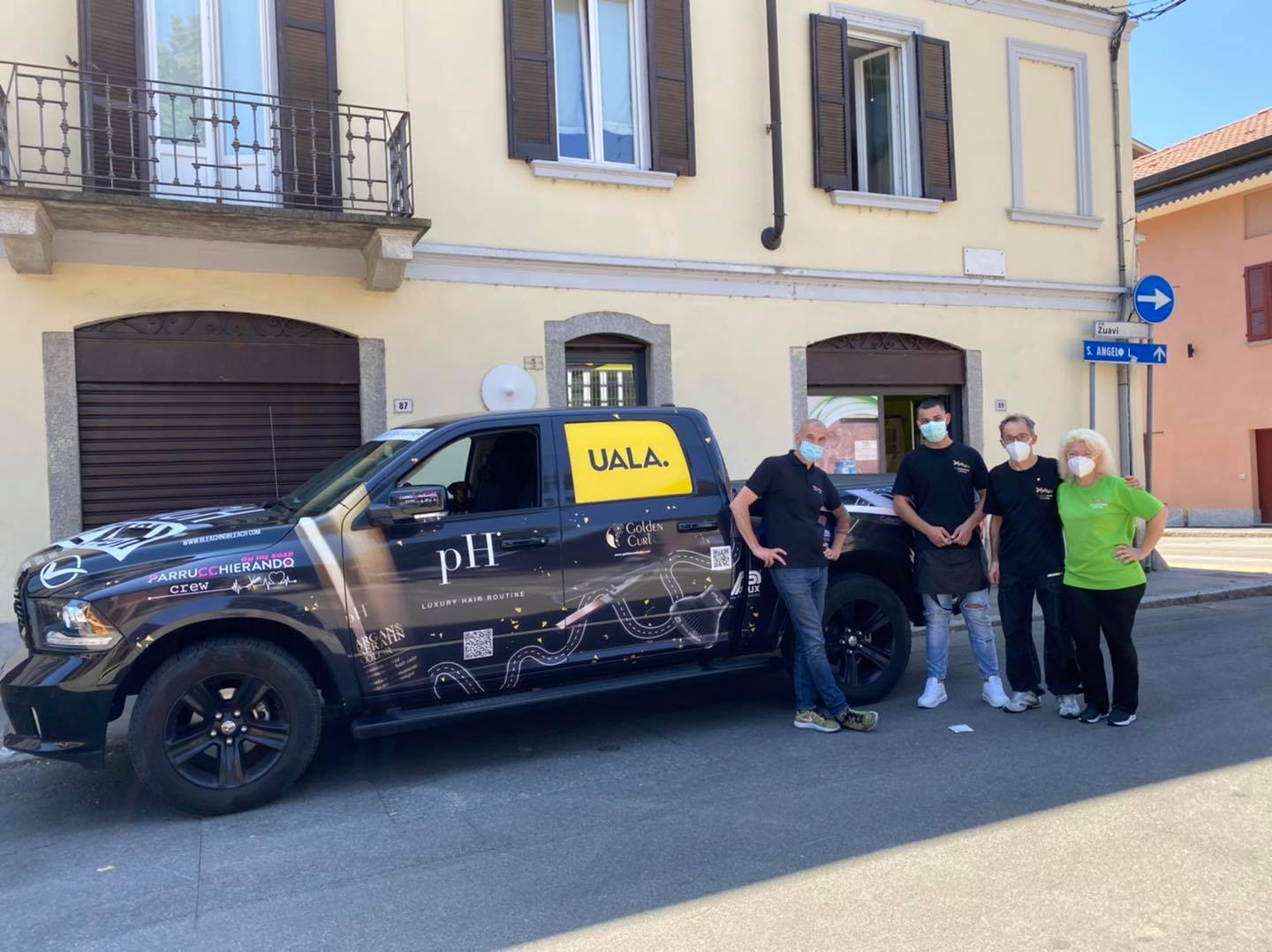 AL VIA IL TOUR DI PARRUCCHIERANDO ON THE ROAD!!