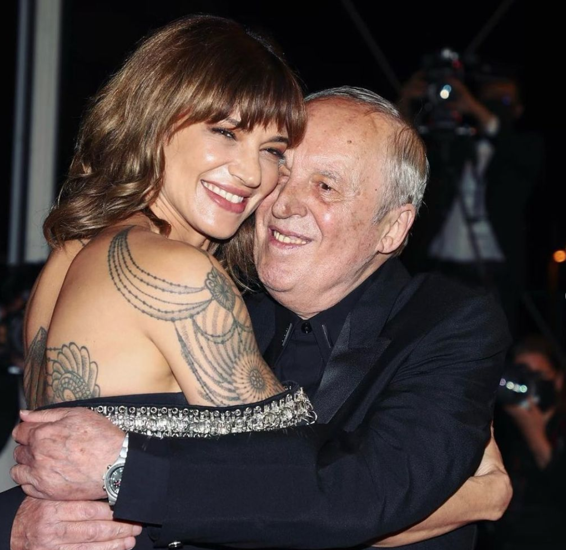 IL TAGLIO PIÙ AMBITO DEL MOMENTO? È SCALATO E CON FRANGIA