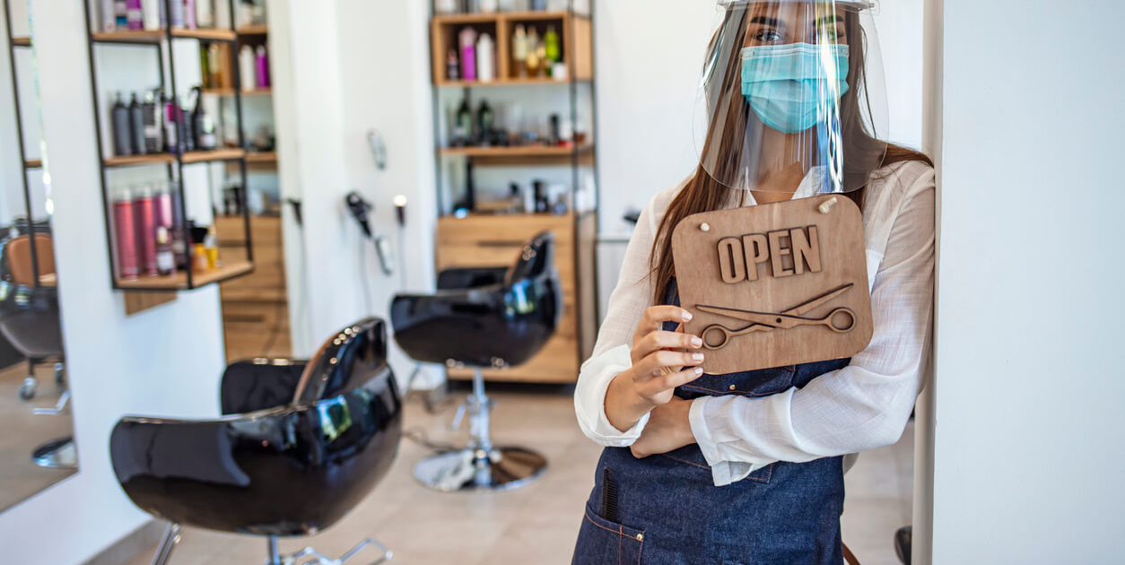 HAIR BEAUTY: CON LA RIAPERTURA DIMINUISCONO LE RICERCHE ONLINE